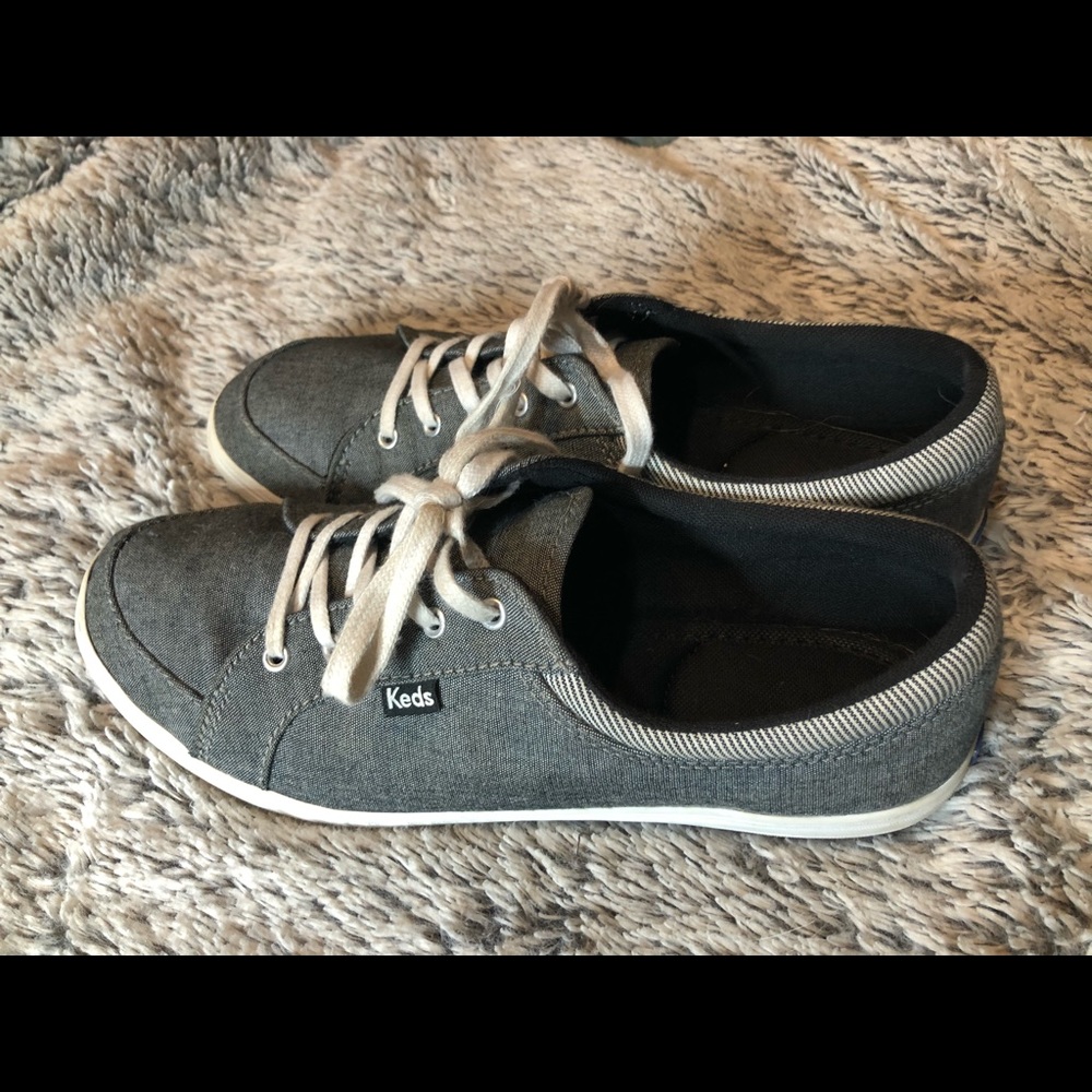 Dark Gray Keds